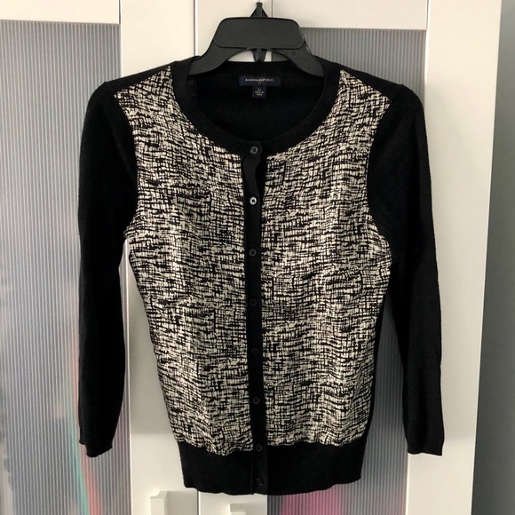 Banana Republic Sweaters - Black and Tan Banana Republic Cardigan Size XS